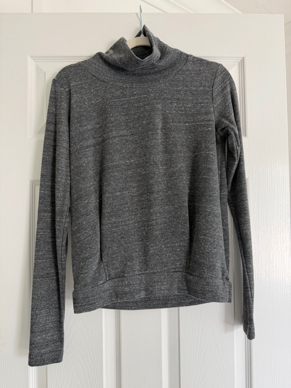 Alo Grey Turtleneck Pullover Sweater